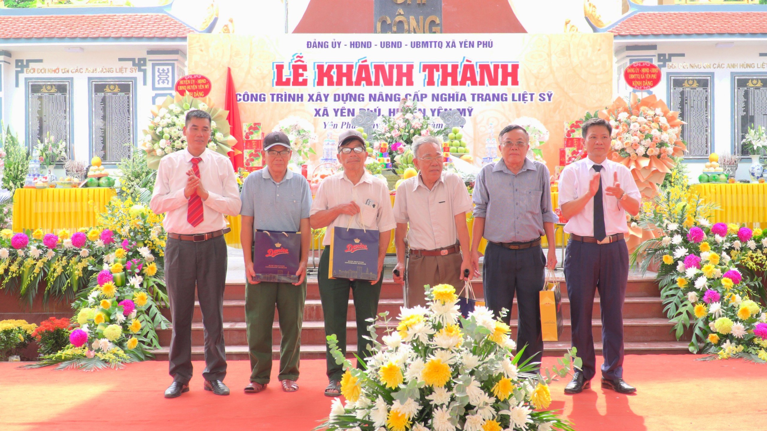   Khánh thành công trình nghĩa trang liệt sĩ xã Yên Phú