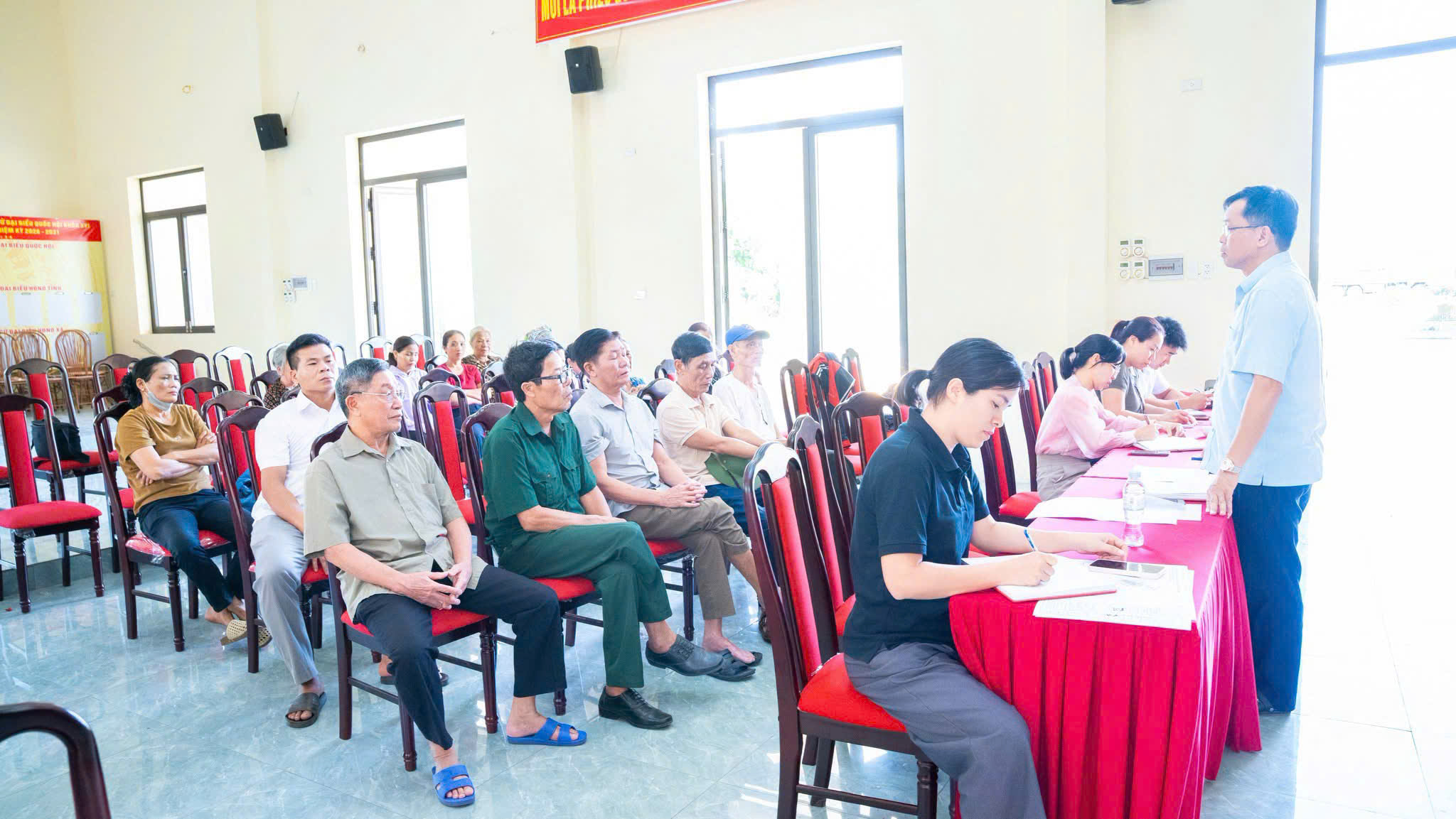 HỘI NGHỊ THÔNG BÁO, TUYÊN TRUYỀN VẬN ĐỘNG CÁC HỘ DÂN DI DỜI CÔNG TRÌNH, TÀI SẢN TRONG PHẠM VI NHÀ VĂN HÓA THÔN ĐẠO KHÊ.