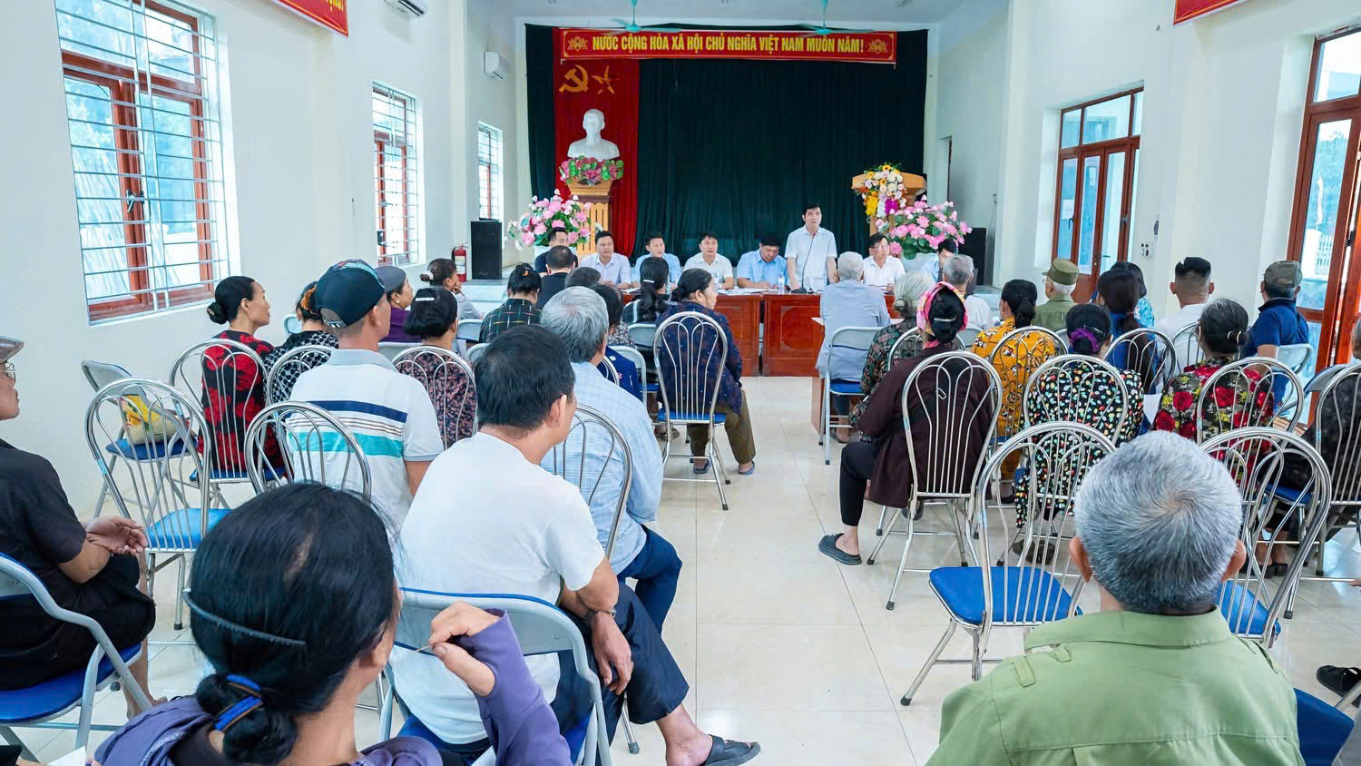 XÃ YÊN MỸ TỔ CHỨC HỘI NGHỊ CÔNG KHAI PHƯƠNG ÁN BỒI THƯỜNG, HỖ TRỢ THỰC HIỆN DỰ ÁN CẢNG CẠN VÀ TRUNG TÂM LOGISTICS YÊN MỸ.