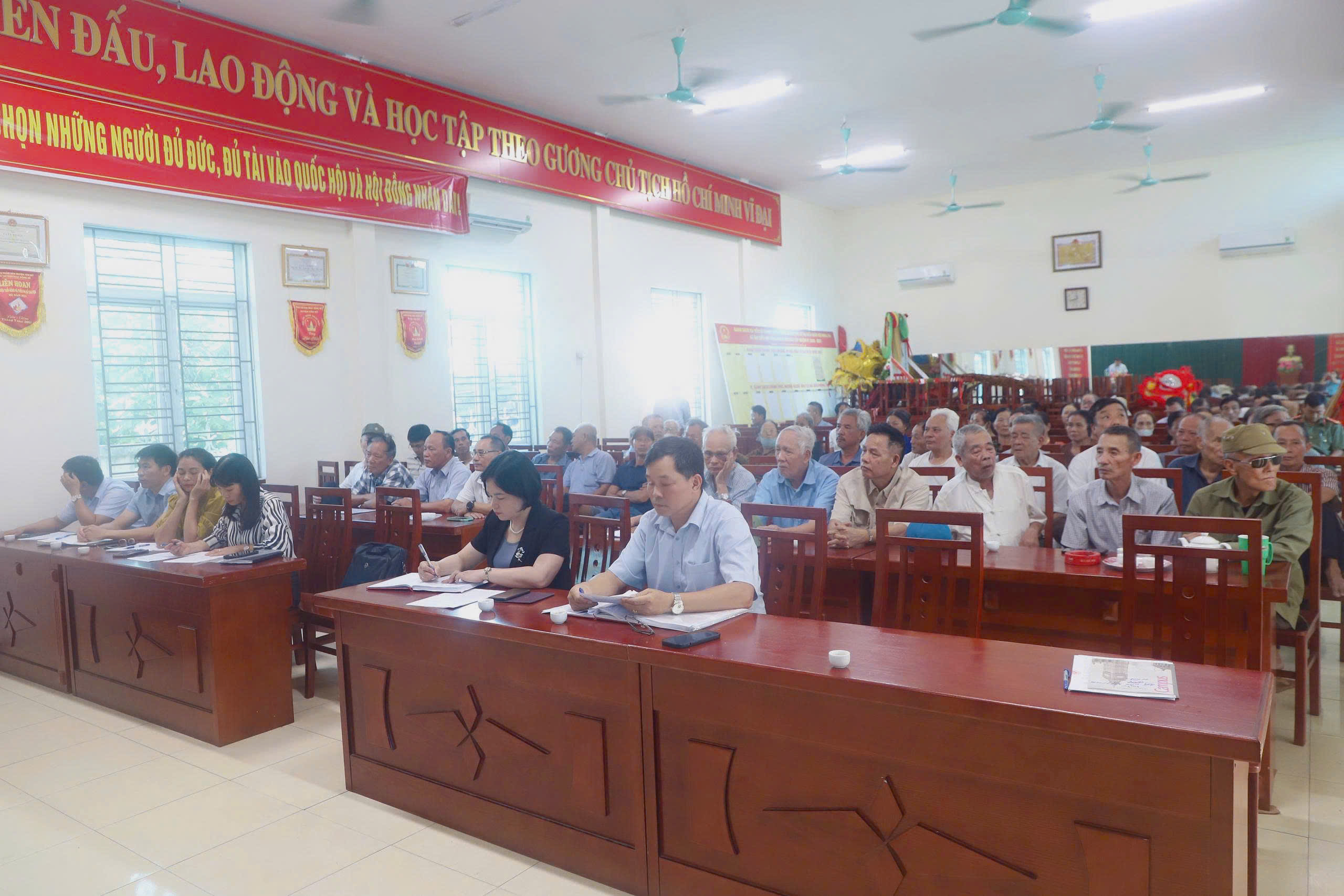 Triển khai dự án đầu tư xây dựng đường gom dọc QL.39 đoạn từ QL.5 đến nút giao cầu vượt QL.39, đoạn qua địa bàn xã Yên Mỹ
