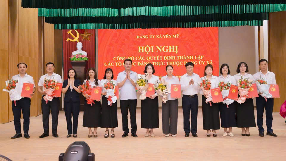 ĐẢNG UỶ XÃ YÊN MỸ GIAO BAN CÔNG TÁC THÁNG 10 VÀ CÔNG BỐ QUYẾT ĐỊNH THÀNH LẬP CÁC TỔ CHỨC ĐẢNG TRỰC THUỘC.